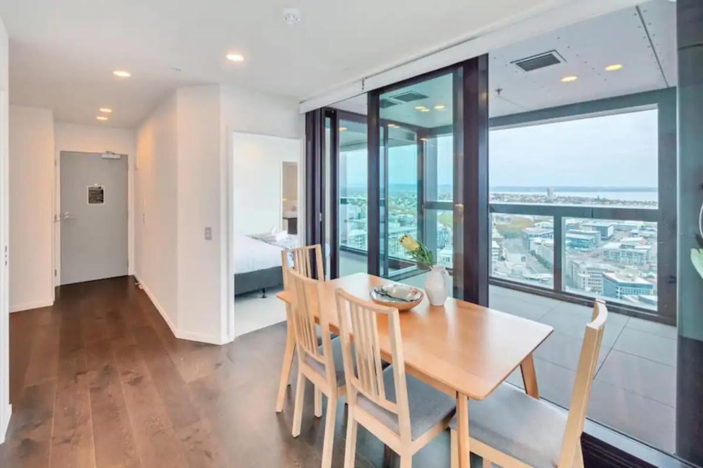 Gorgeous Seaview 2 Bedroom Apartment In Auckland Cbd Zewnętrze zdjęcie